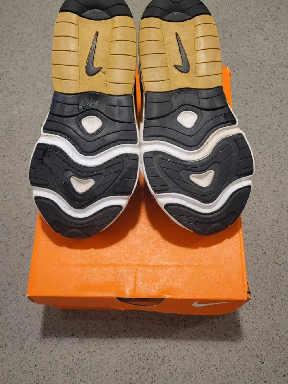 Nike Air Max 200 Child Size 11T - Picture 3 of 5
